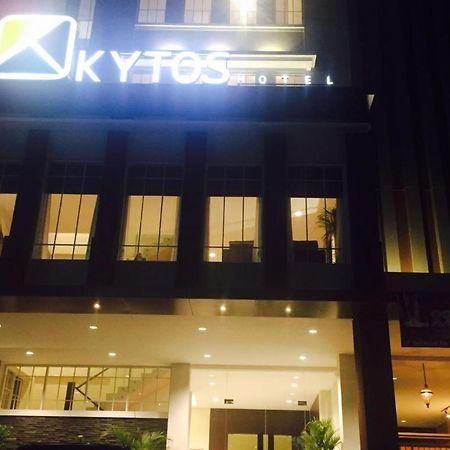 Kytos Hotel Bandung Exterior foto