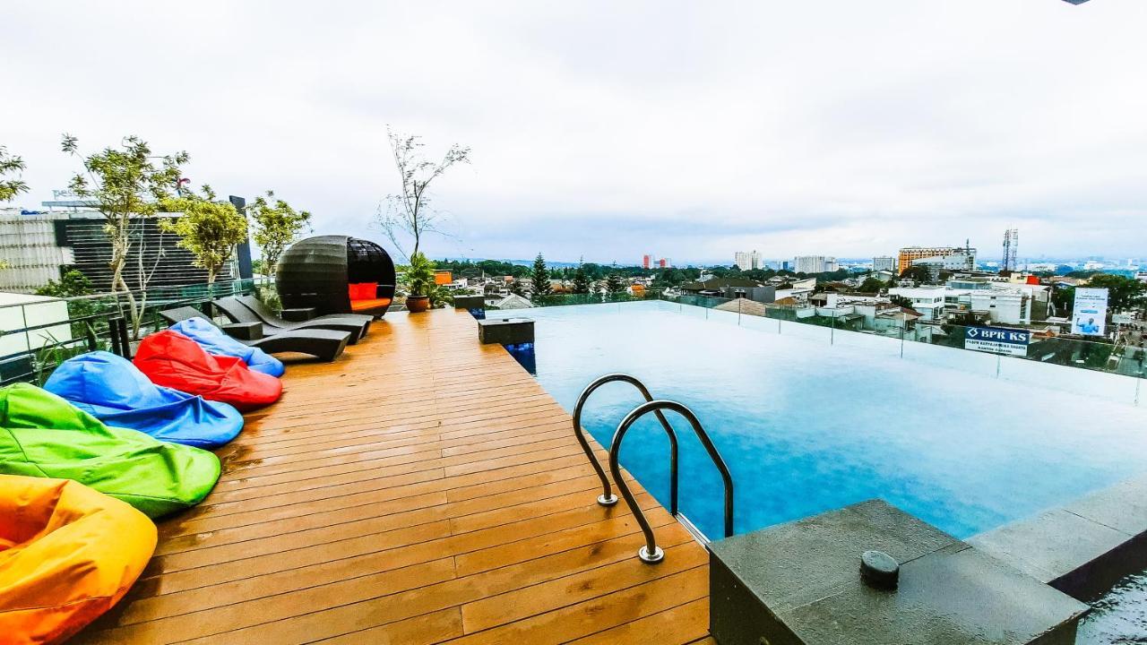 Kytos Hotel Bandung Exterior foto