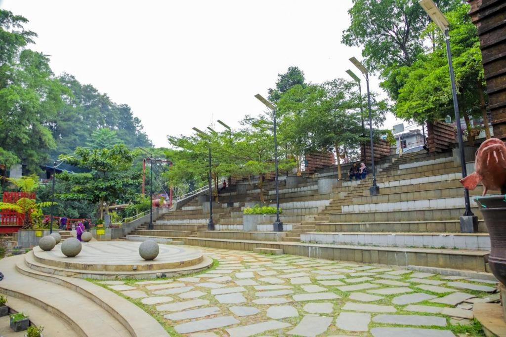 Kytos Hotel Bandung Exterior foto